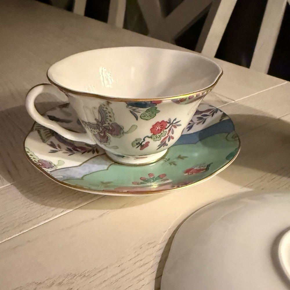 Wedgwood Butterfly Bloom Saucer in White